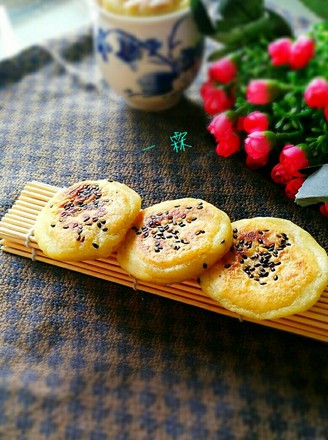 Pursuing Childhood Memories, A Yellow Rice Noodle Sticky Cake