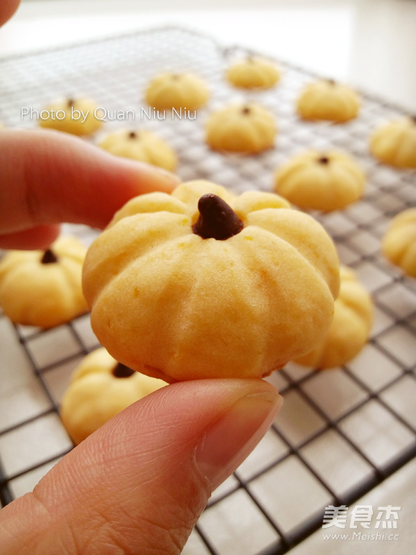 Cute Pumpkin Cookies recipe