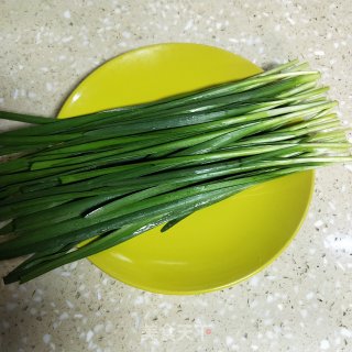 Stir-fried Broad Beans with Leek recipe