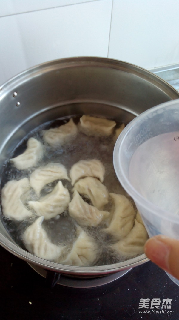Cabbage and Shrimp Dumplings recipe