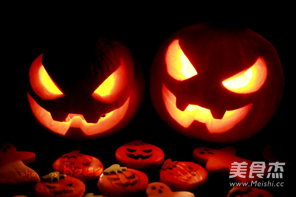 Halloween Fondant Cookies recipe