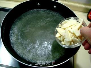 Stir-fried "mushroom Slices with Oyster Sauce" recipe