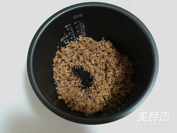 Golden Seven Grains Roll recipe