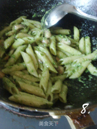 Spring is Undoubtedly Green and Green-green Sauce Smoke Tube Pasta recipe