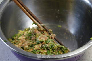 #春食野菜香# Fried Dumplings with Wild Parsley recipe