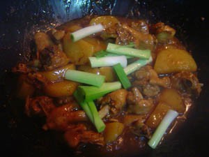 Braised Chicken with Potatoes in Zhuhou Sauce recipe