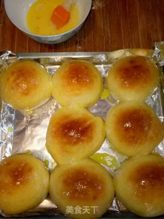 Black Sesame Meal Buns recipe