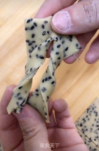 Crispy Hemp Leaves recipe