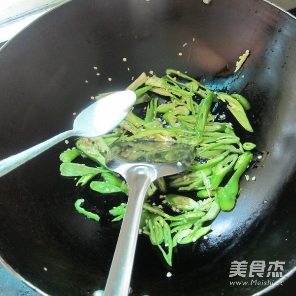 Green Pepper Marinated Dried Tofu recipe