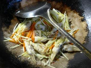 Fried Razor Clams with Leek Buds recipe