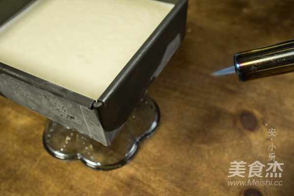 Summer No Bake—black and White Chocolate Mousse Cake recipe