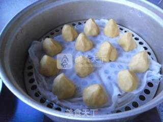 Egg Yolk Corn Meal Wowotou recipe