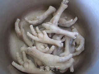 Chicken Feet Claypot Dried Cabbage Soup recipe
