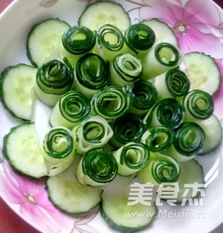 Cold Cucumber Roll recipe