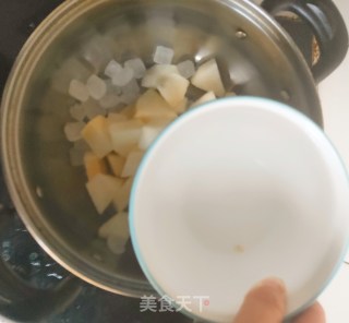 Nourishing The Lungs and Nourishing Sweet Soup-----different Homemade Rock Sugar Sydney recipe