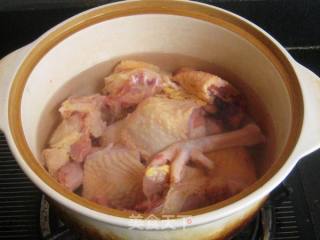 Lotus Root and Bacon Grass Chicken Soup recipe