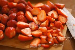 Simple and Delicious Strawberry Jam recipe