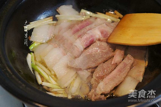 Sauerkraut Pork Stewed Vermicelli recipe