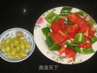 Stir-fried Prawns with Ginkgo Green Red Pepper recipe