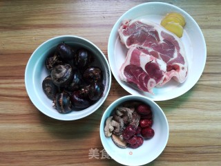 Horseshoe Mushroom Lamb Soup recipe