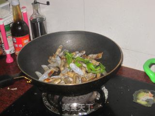 [cantonese Cuisine] Stir-fried Nail Snails recipe