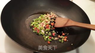 Stir-fried Mussels with Black Pepper recipe