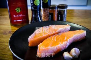 #aca烤明星大赛# Grilled Salmon with Basil Pesto recipe