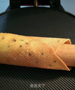 Black Sesame Egg Roll recipe
