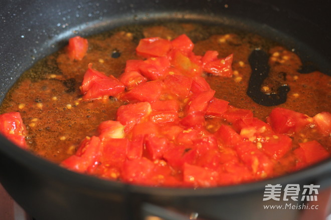 Butterfly Noodles in Tomato Sauce recipe