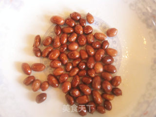Old Vinegar Spinach and Peanuts recipe