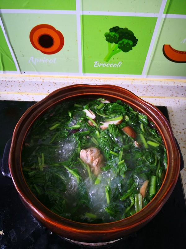 Casserole Pork Ribs and Cabbage Vermicelli Soup recipe