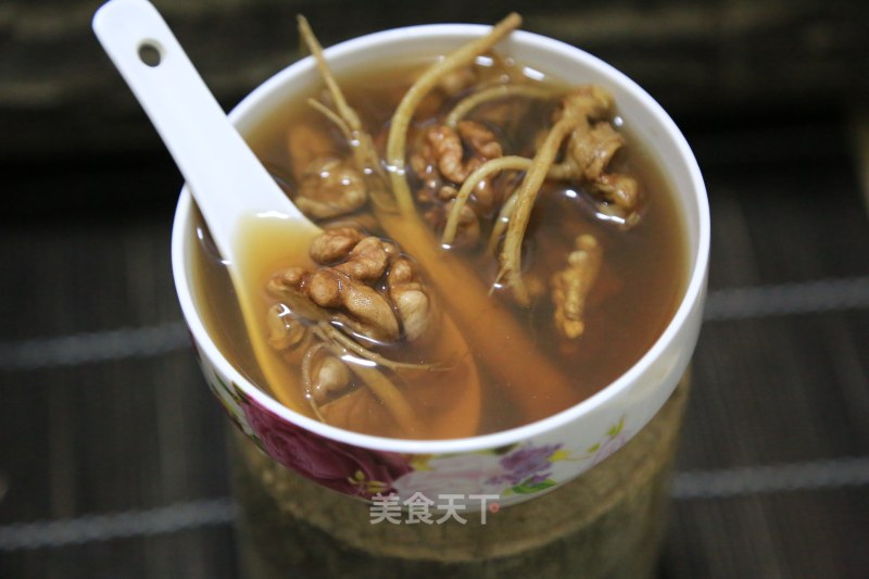 Ginseng Walnut Ginger Soup Supplements Brain Nutrition, Strengthens The Brain, Improves The Brain, Enhances Memory, and is A Good Product for Medicine and Food to Replenish The Brain! recipe