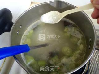 Loofah and Fungus Vermicelli Soup recipe