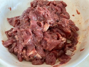 Summer Refreshing 【fried Beef with Mint】 recipe