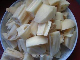 Stewed Beef Cartilage with Lotus Root recipe