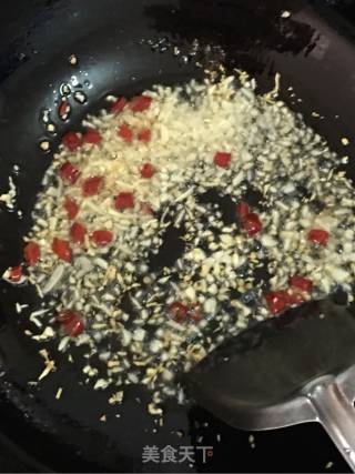 Coriander Fungus Mixed with Dried Shreds recipe