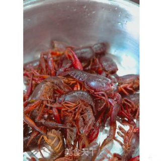 The Recipe for The Late Night Spicy Crayfish is Here! recipe