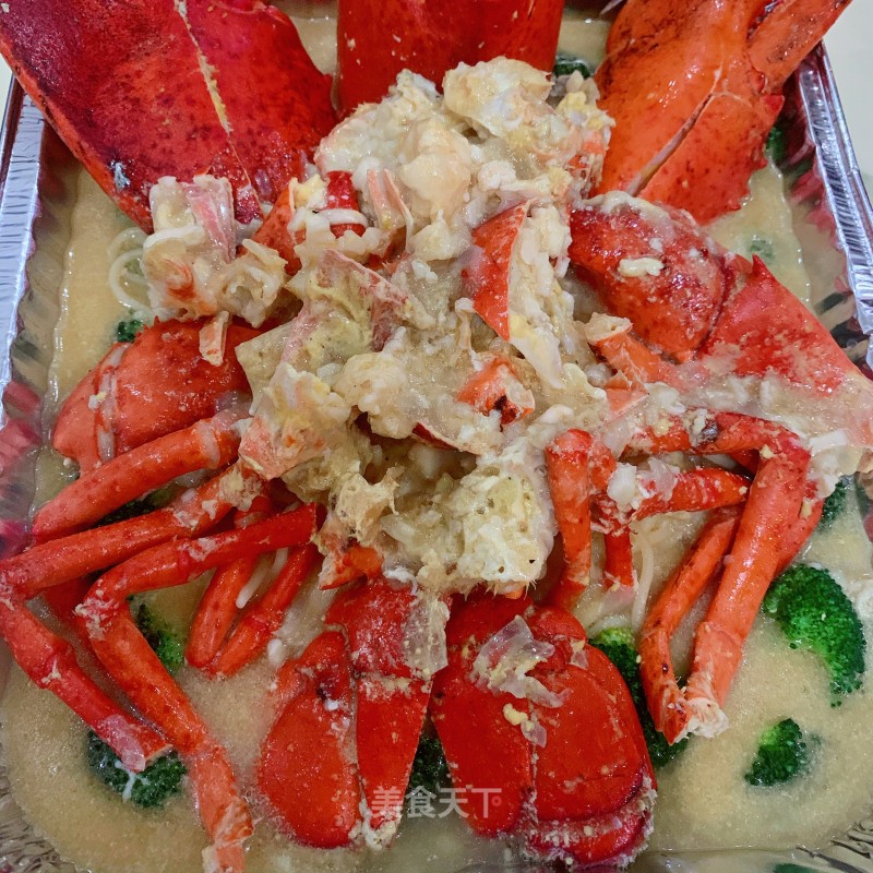 Baked Pasta with Cheese and Lobster recipe