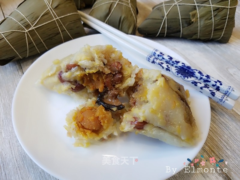 Cantonese Style Egg Yolk Meat Dumplings recipe