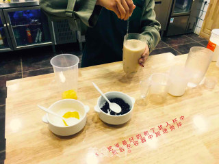 The Method of Making Nutritious Red Bean Milk Tea Was Successfully Stolen from Momo South Road recipe