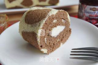 Giraffe Chiffon Cake Roll recipe