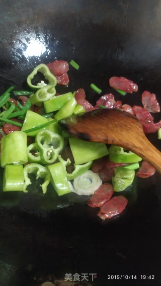 Sausage Stir-fried Peppers recipe