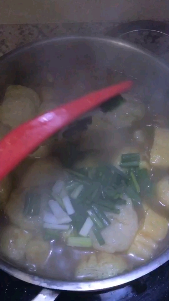Curry Beef Fish Ball Claypot recipe