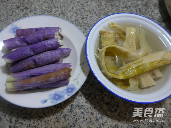 Lamb Tail Bamboo Shoots Mixed with Eggplant recipe