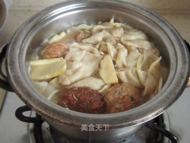 Chinese Yam Powder Skin Veggie Intestine Pot