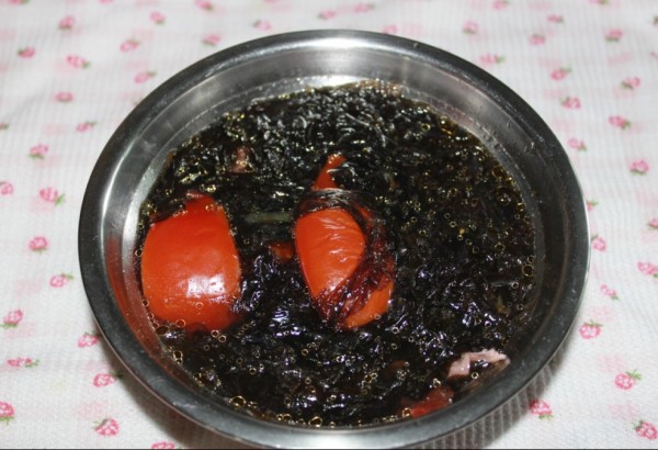 Tomato Pork Seaweed Soup recipe