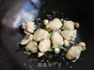 Braised Chicken Wings with Chestnuts recipe