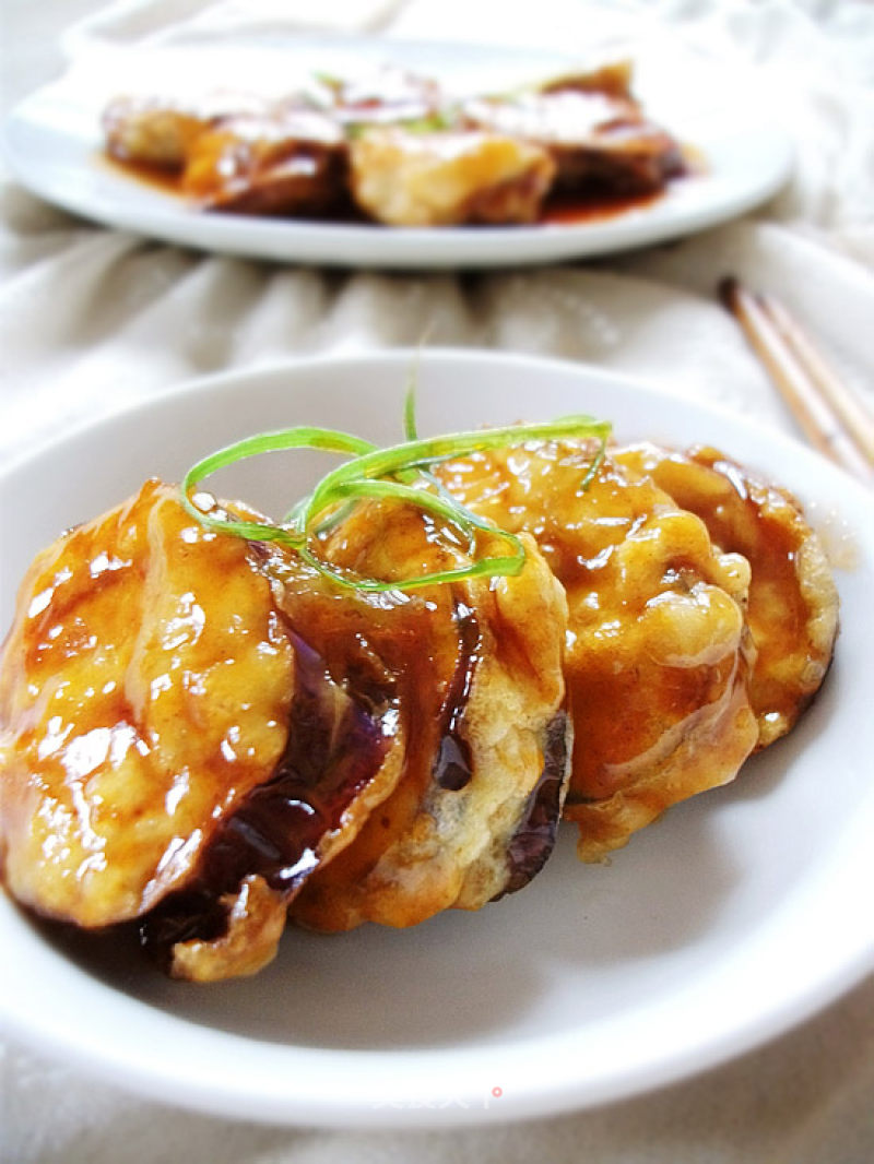 Sweet and Sour Eggplant Box with Sauce