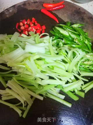 Stir-fried Pork Tongue recipe