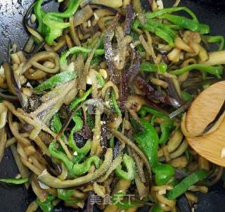 Eggplant Strips with Garlic and Green Pepper recipe